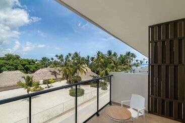 Serenade All Suites - Adults Only Resort