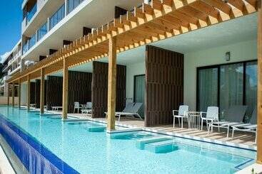 Serenade All Suites - Adults Only Resort