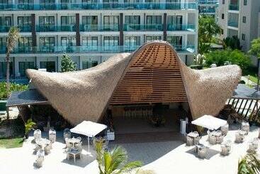 Serenade All Suites - Adults Only Resort