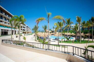 Serenade All Suites - Adults Only Resort