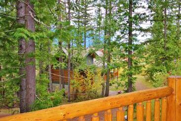 Snow Creek Cabins By Fernie Lodging Co