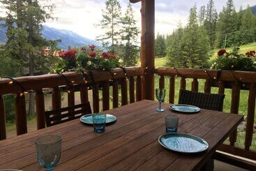 Snow Creek Cabins By Fernie Lodging Co