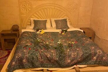 هتل Aladino Cave Suites