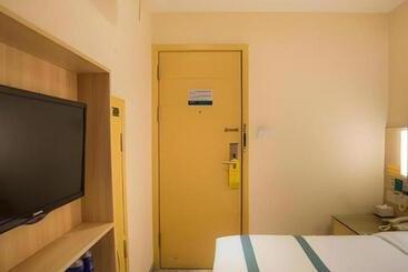 هتل City Comfort Inn Liuzhou High Speed Railway Station