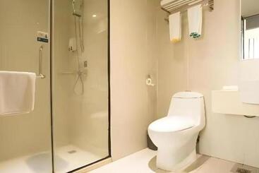 هتل City Comfort Inn Liuzhou High Speed Railway Station