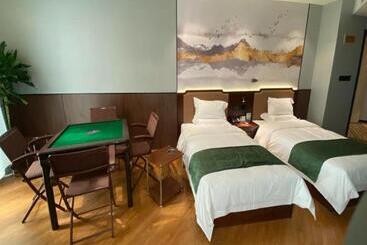 هتل Greentree Inn Express Datong Highspeed Railway Station Wanda Plaza Fangte