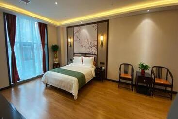 هتل Greentree Inn Express Datong Highspeed Railway Station Wanda Plaza Fangte