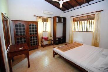 هتل Mangrove Villa   Yoga & Ayurveda