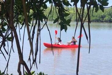 هتل Mangrove Villa   Yoga & Ayurveda