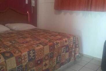 Отель Parador Del Rey