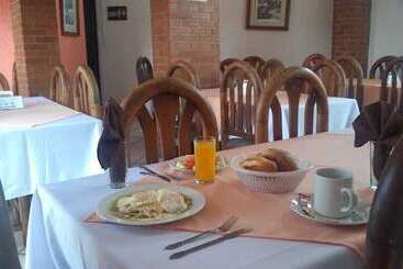 هتل Parador Del Rey
