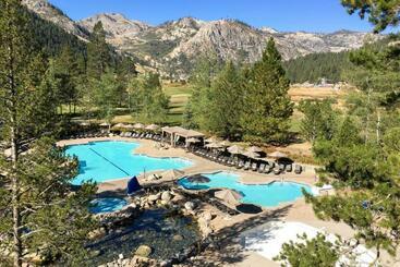 هتل Resort At Squaw Creek S 605 & 607