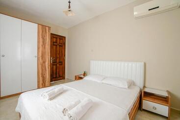 酒店 çuhadar Ahşap Evleri̇