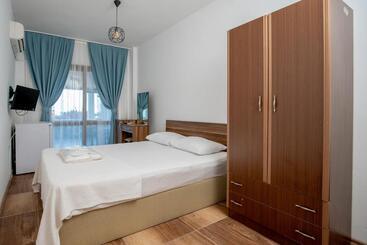 酒店 çuhadar Ahşap Evleri̇