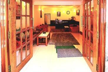 Maplewood Hotel & Spa