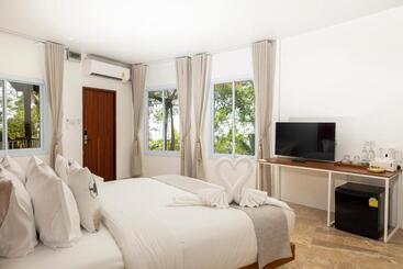 The Ava Resort Koh Tao