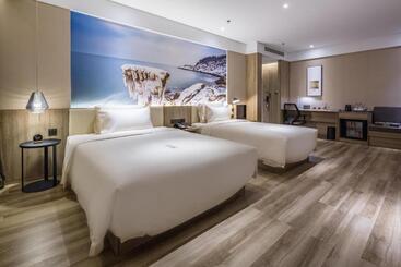 Atour Hotel Weihai Stone Island