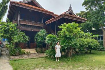 تختخواب و صبحانه Fueangfu Villa Chaweng