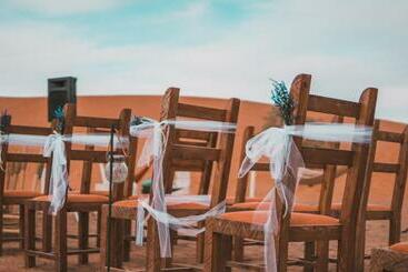 تختخواب و صبحانه Merzouga Luxury Tent