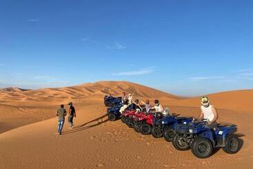 تختخواب و صبحانه Merzouga Luxury Tent