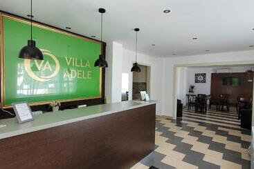 تختخواب و صبحانه Villa Adele