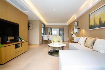 Cm Serviced Apartment