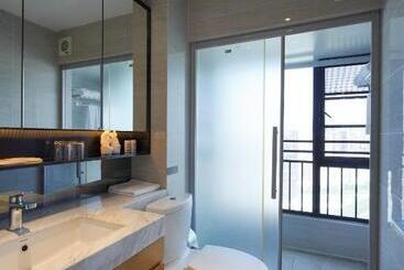 Cm Serviced Apartment
