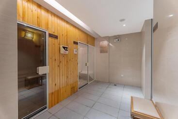 Cm Serviced Apartment