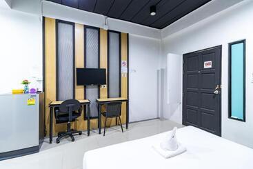 Cs Klongtoey Grand Resort