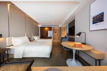 Atour Hotel Kunming Hi Tech Wuyue Plaza
