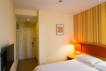 هتل Home Inn Shijiazhuang Railway Station West Square South Zhonghua Street