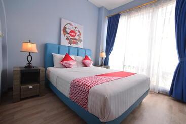 هتل Oyo 1097 Appartel Cempaka