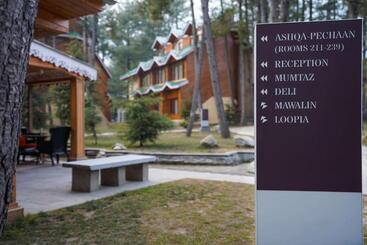 هتل Radisson Golf Resort Pahalgam
