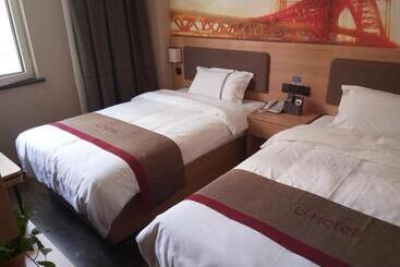 Thank Inn Plus Hotel Shanxi Taiyuan Xiaodian District Rongjun North Street High Speed Railway Statio