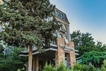 Ivy Garden Hotel Baku