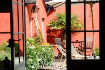 La Ferrade Chambres D Hôtes B&b