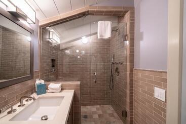 Lodge At Vail Condominiums