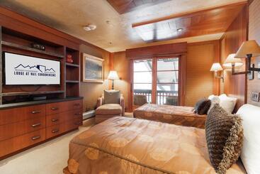 Lodge At Vail Condominiums