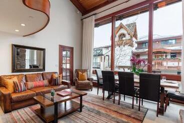 Lodge At Vail Condominiums