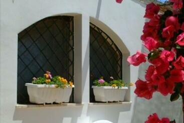 پانسیون Room In Bb   Ancient Masseria Near The Sea In A Quiet Olive Trees Elegant And Familiary Ambi