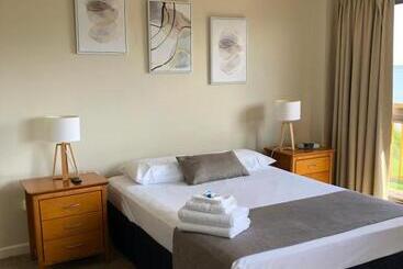 Coral Towers Holiday Suites