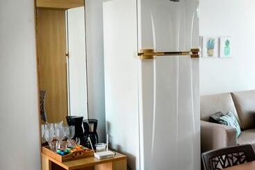 Flat Beach Class Muro Alto 1107