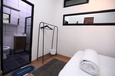 هتل Aden Room