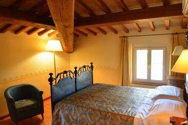 هتل Country House La Padronale Del Rivo