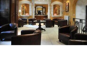هتل Domaine Du Grand Malherbes