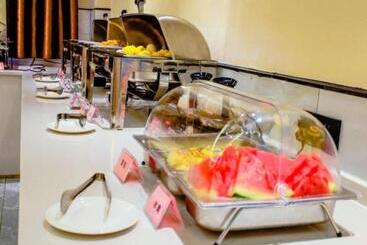 هتل Greentree Inn Express Yingtan Yujiang Railway Station