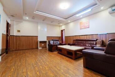 هتل Greentree Inn Henan Zhengzhou Chengnan Road Bojue Business