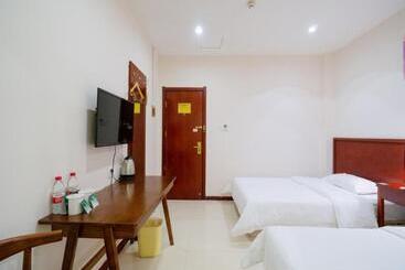 هتل Greentree Inn Henan Zhengzhou Chengnan Road Bojue Business