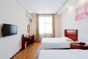هتل Greentree Inn Henan Zhengzhou Chengnan Road Bojue Business