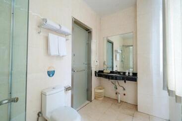 هتل Greentree Inn Henan Zhengzhou Chengnan Road Bojue Business